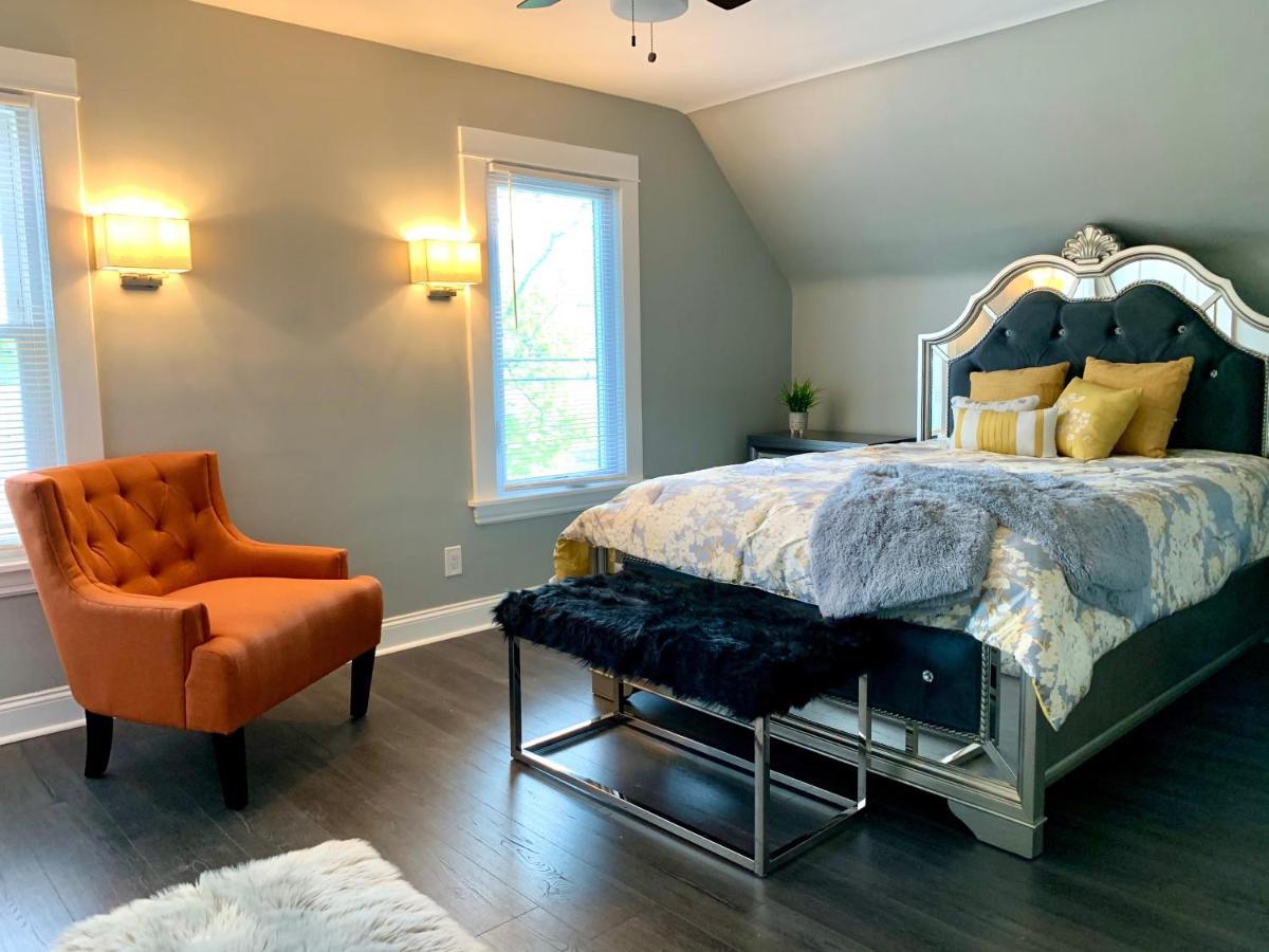 The Oakwood Cottage- With Private Yard & Parking, Minutes From Falls & Casino By Niagara Hospitality Niagara Falls Kültér fotó